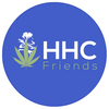 Logótipo redondo "HHC Friends" sobre fundo azul